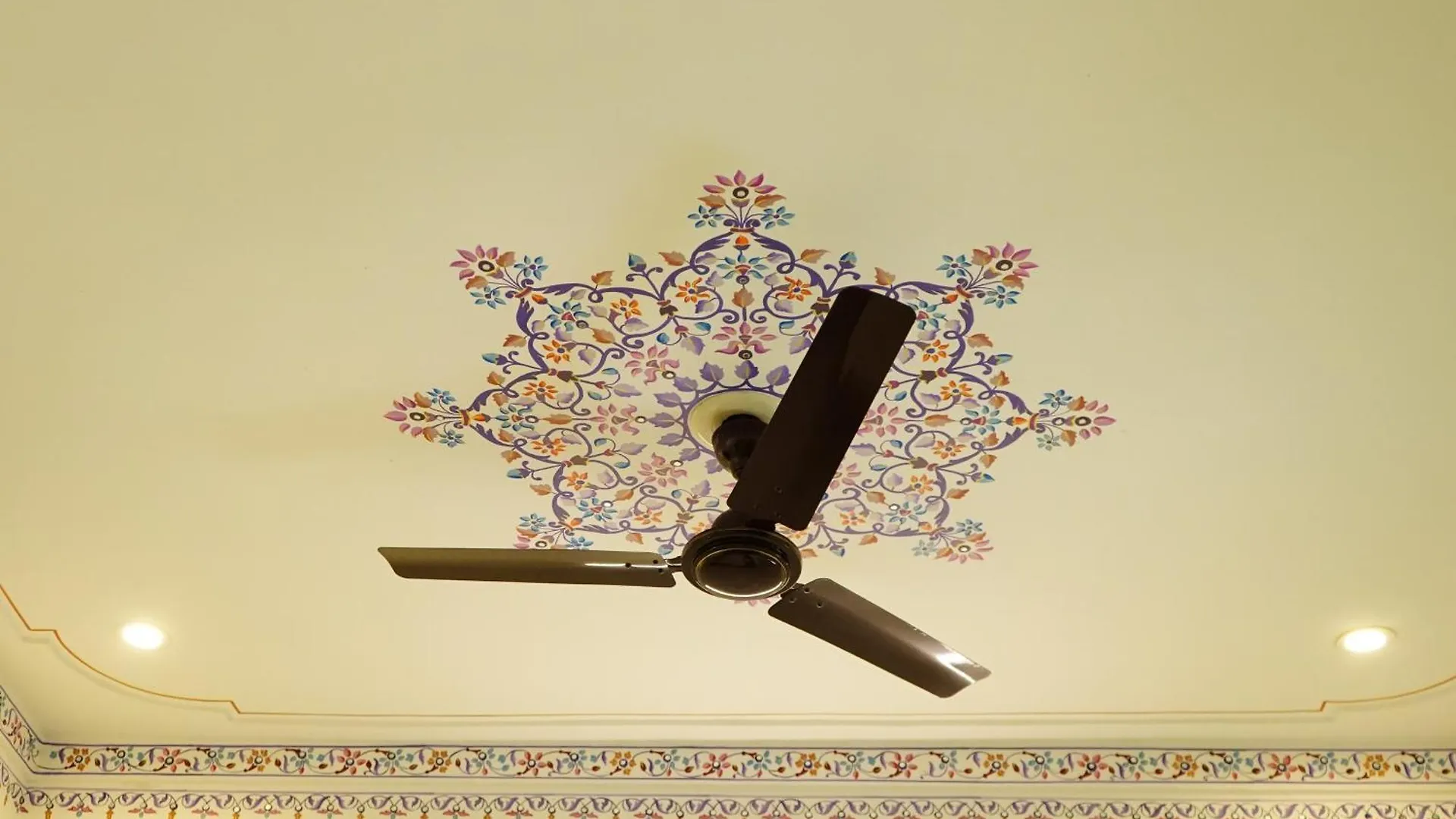 Rising Shemesh Home Stay Udaipur