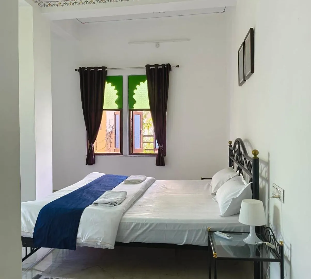**** Pensión Rising Shemesh Home Stay Udaipur India