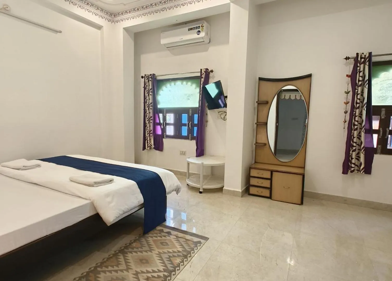 Rising Shemesh Home Stay Udaipur 4*,